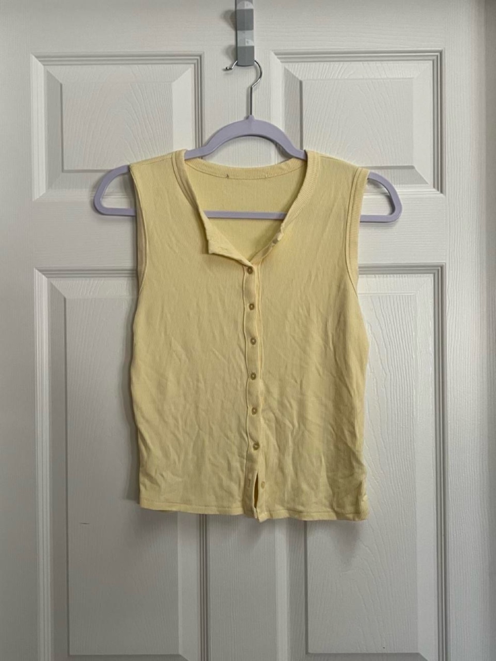Ribbed yellow button up sleeveless top